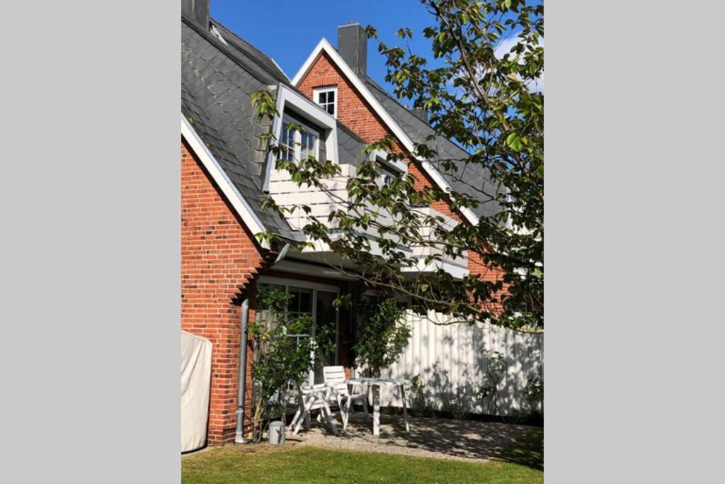 Maritim Und Individuell In Wenningstedt Mit Balkon Apartment Exterior photo